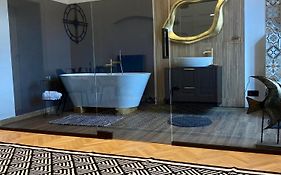 Schiller Rooms